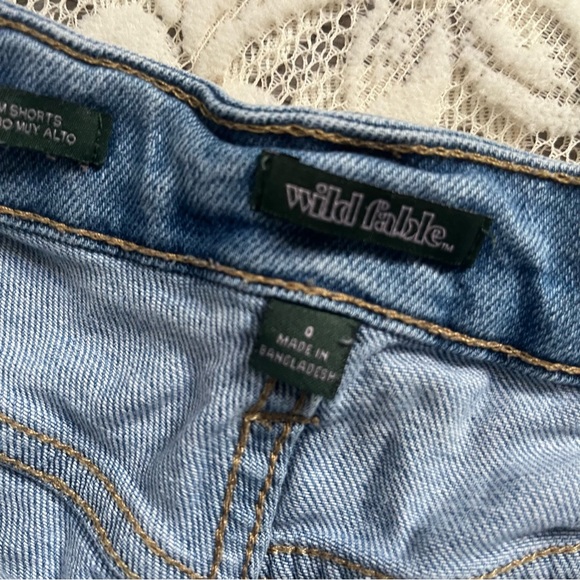 💙 wild fable distressed jean shorts (2) - Picture 2 of 6